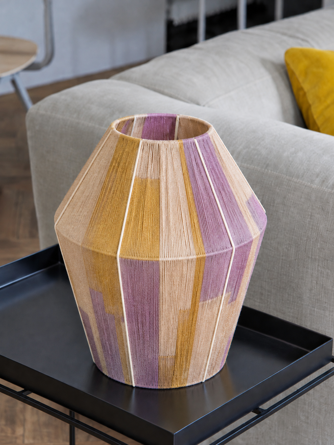 Lampe Aster en coton tissé à la main, tons Lavande, ocre et écrue